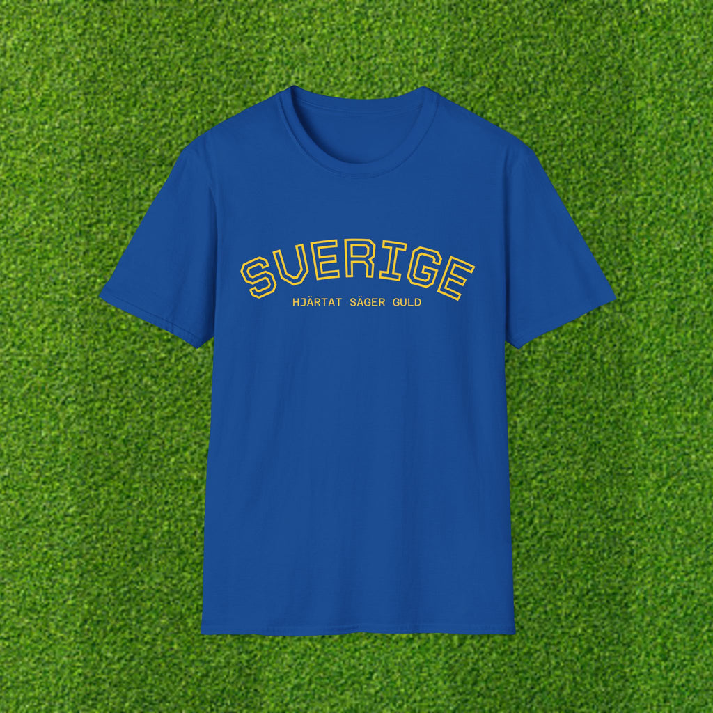 T-Shirt — HJÄRTAT SÄGER GULD — SWE VM 2026 Blue & Yellow Soccer Tee